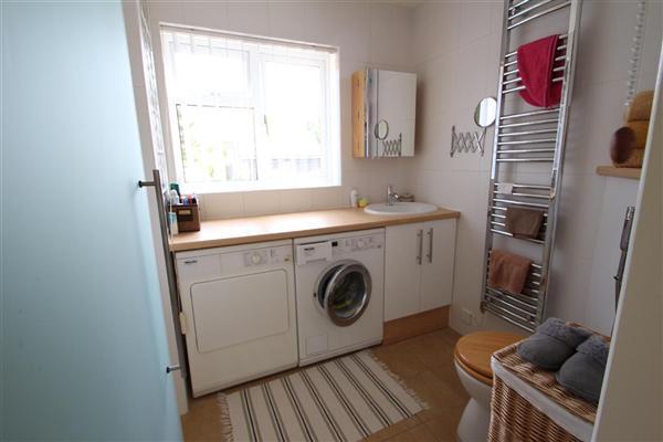 En-suite bathroom