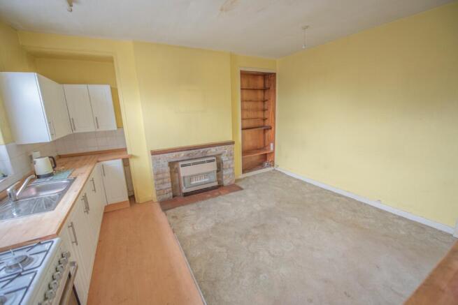 3 bed Terraced for sale Image 5