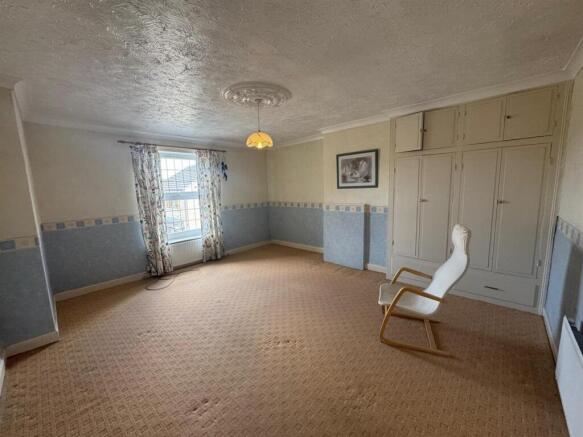 Double Bedroom 1