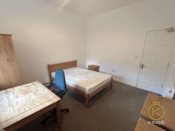 8 CABMANS REST (1...