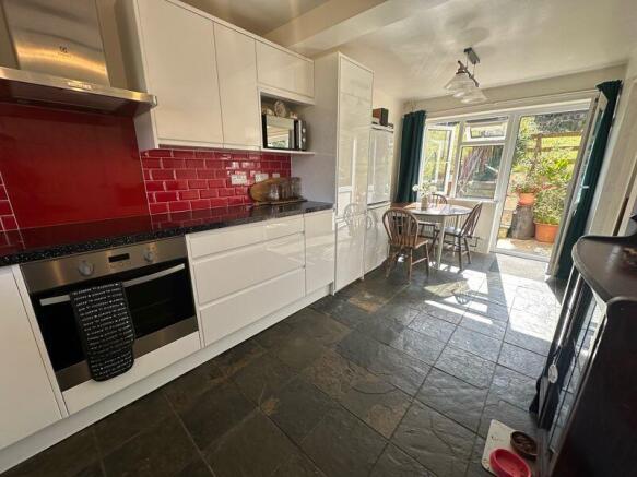 Kitchen/Dining