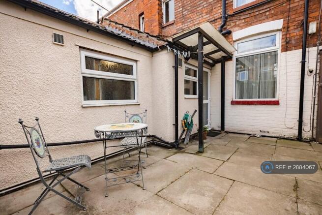 1 bed House Share to rent Image 11