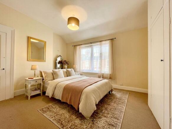 3 bed Terraced for sale Image 6