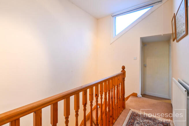 3 bed Terraced for sale Image 9