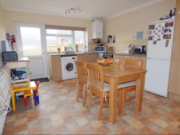 Kitchen & Breakfast Room