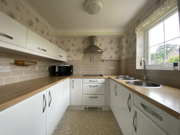 1 bed Apartment for sale Image 6