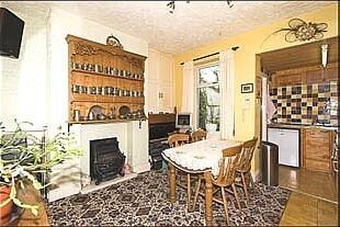 din/kitchen image 2