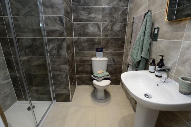 Bedroom 2 En-suite