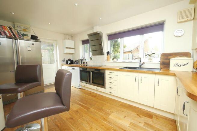 KITCHEN/BREAKF...