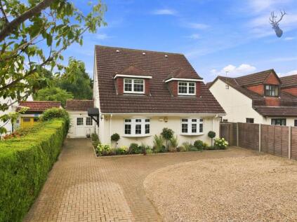 Loughton Lane, Theydon Bois, CM16