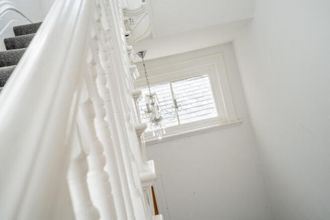 2 bed Apartment for sale Image 12