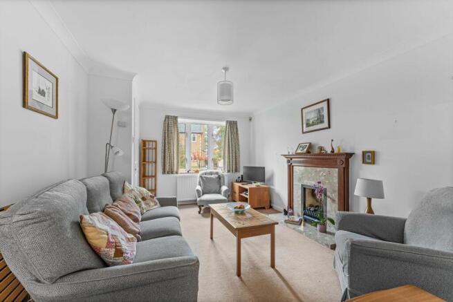 Schofield Gardens, Witney, OX28 photo 4