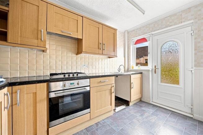 09-5_FELLSVIEW_AVE_KIRKINTILLOCH_009.jpg