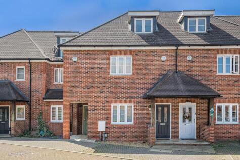 Green Close, Brookmans Park, AL9