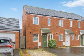 1, Stonechat Road, Banbury OX15 4GE