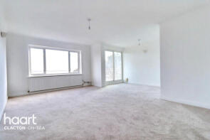 Flat 2, 31 Kelston House, Marine Parade East, Clacton-on-sea CO15 1UU