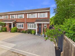 15, Carrow Road, Walton-on-thames KT12 3JZ