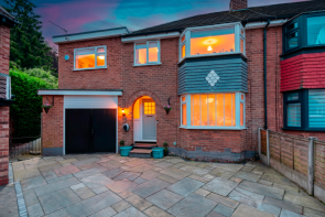 6, Hallgate Drive, Heald Green, Cheadle SK8 3TS