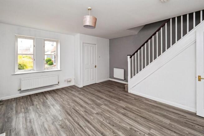 3 bed Semi-Detached for sale Image 5