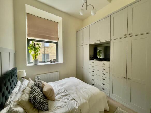 2 bed Terraced to rent Image 9