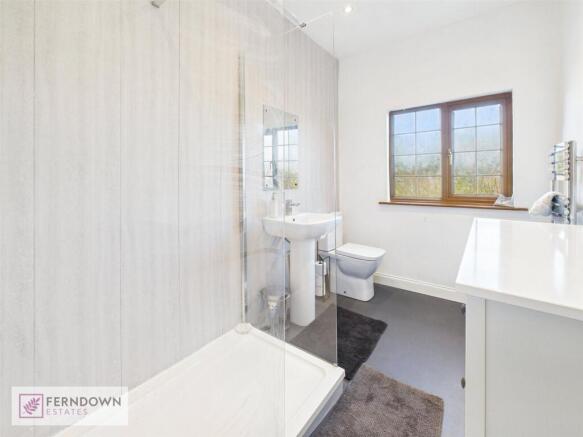 Hall Drive, Marston Green, Birmingham, B37 photo 4
