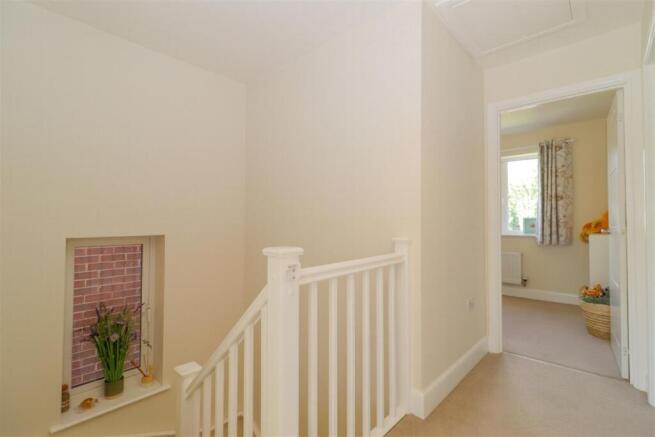 3 bed Detached for sale Image 7