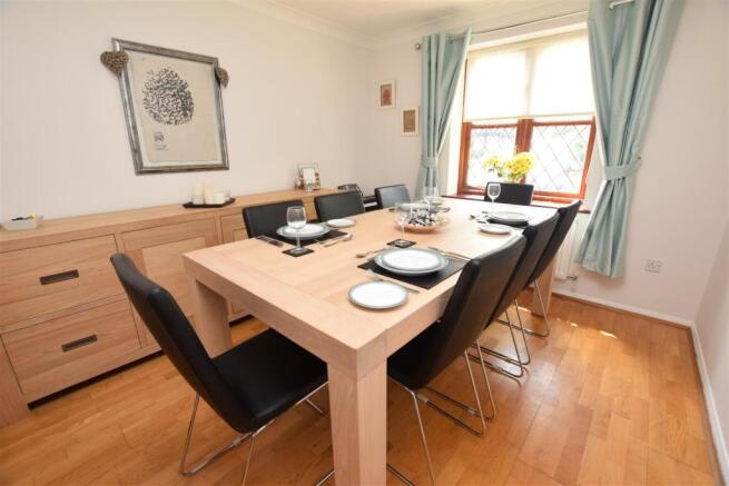 diningroom.JPG