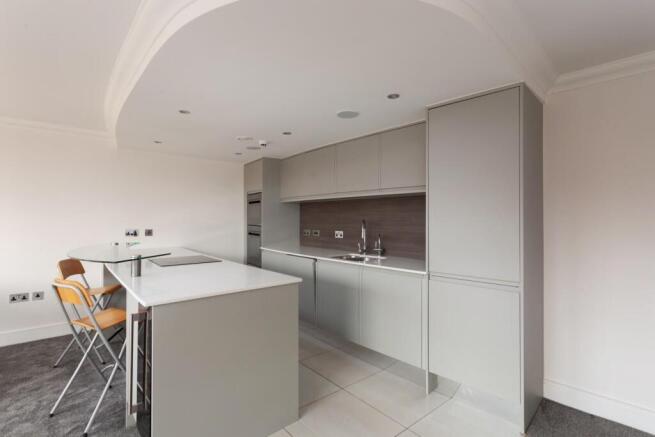 2 bed Apartment for sale Image 4