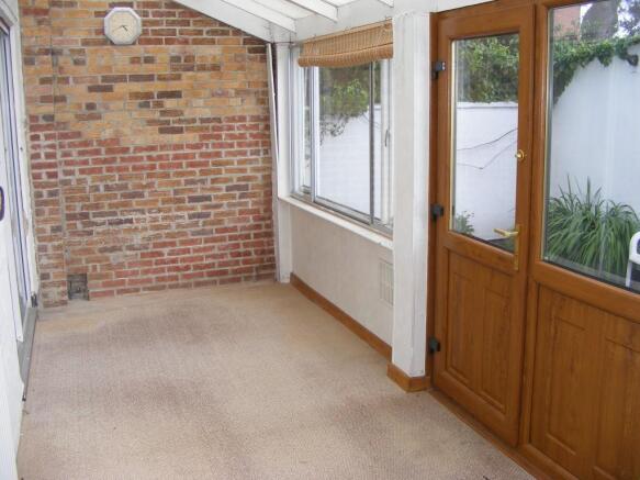 Porch T202505281547.jpg