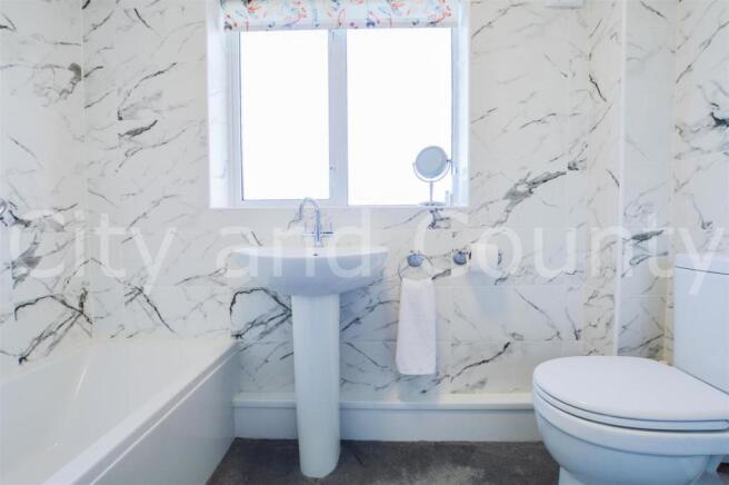 Family bathroom