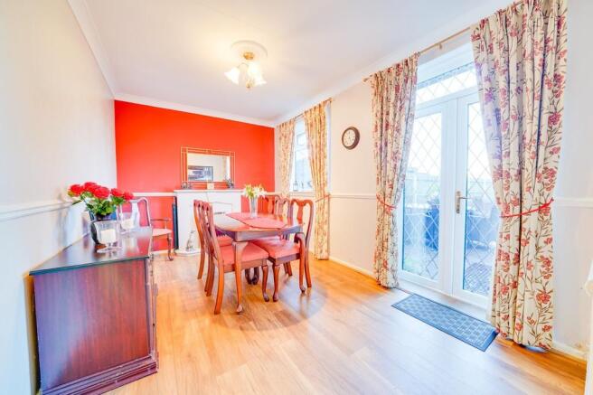 Dining Room/Bedro...