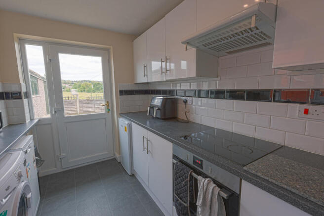 3 bed Semi-Detached for sale Image 7