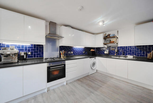 1364323-8-68e6396...