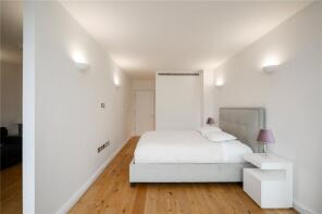 Flat 33, Hoover Building, Western Avenue, Greenford UB6 8AT