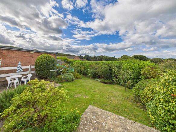 Compit Hills, Cromer, NR27 photo 3