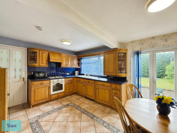 3 bed Detached Bungalow for sale Image 5