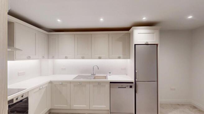 4 bed Mews to rent Image 5