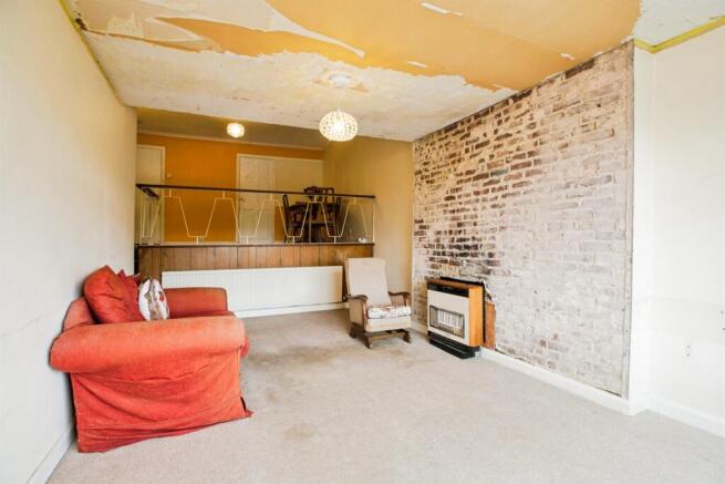 3 bed Semi-Detached for sale Image 8