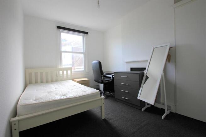 Bedroom 2.jpg