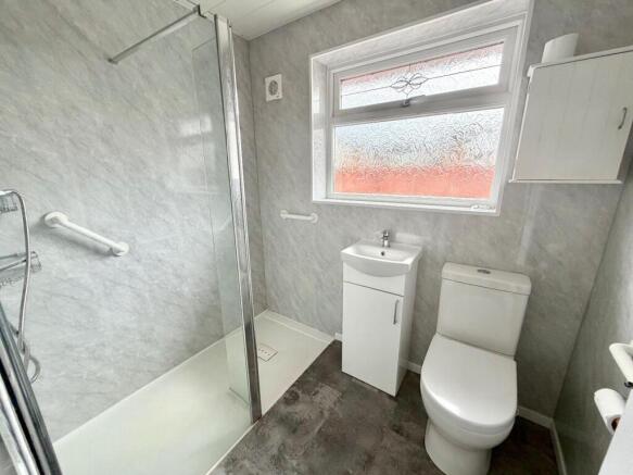 3 bed Detached Bungalow for sale Image 10