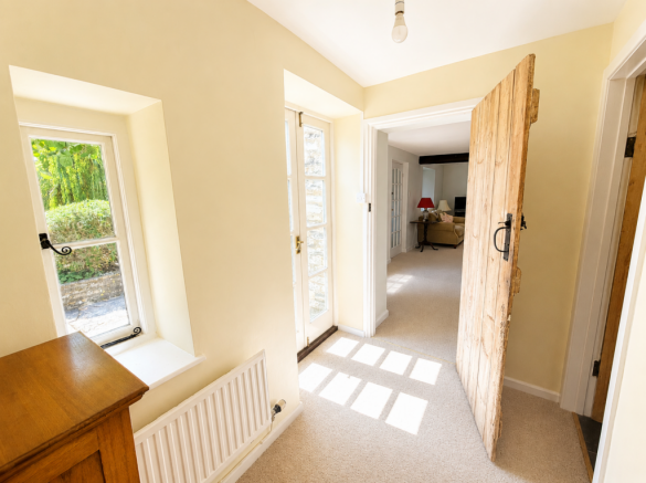 Hermitage Road, Upton photo 4