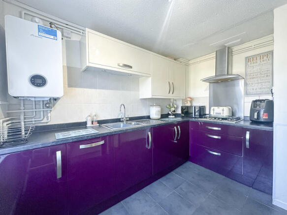 Beaumaris Way, Grove Park photo 4