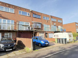 124, Waterside, Peartree Bridge, Milton Keynes MK6 3DQ