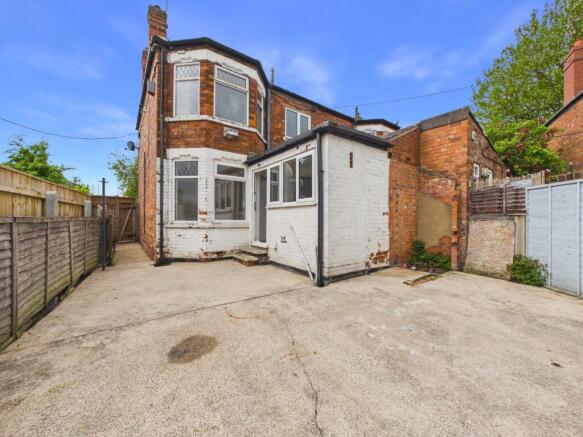 3 bed Semi-Detached for sale Image 8