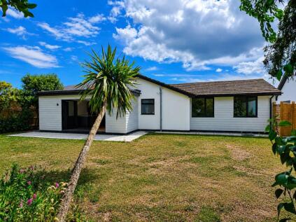 Forest Way, Highcliffe, Dorset, BH23
