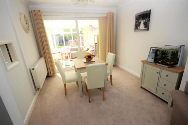 dining room.jpg