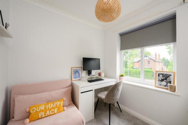 3 bed Semi-Detached for sale Image 12