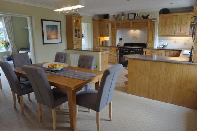 Kitchen/Dining Room