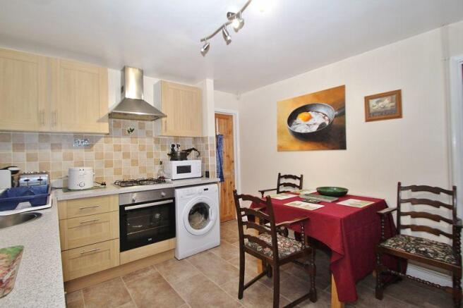 Kitchen/Dining...