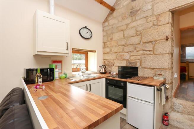 Annex Kitchen.jpg